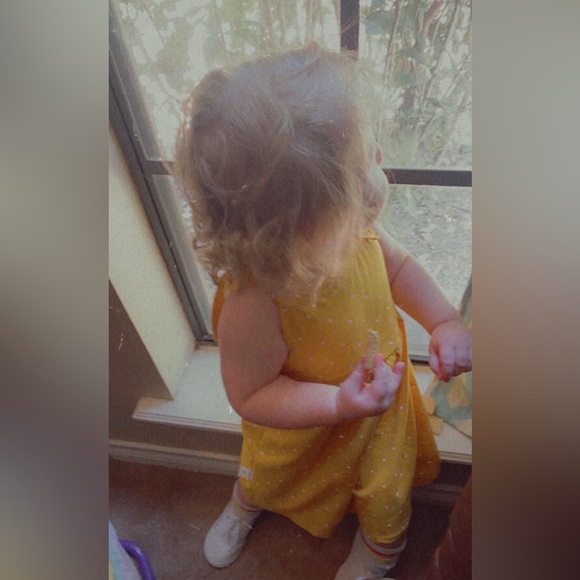 Meet your Posher, K! SAME DAY SHIPPING, 5 STAR RATING, SHARING MACHINE!!!🔥🔥 - Picture 4 of 8